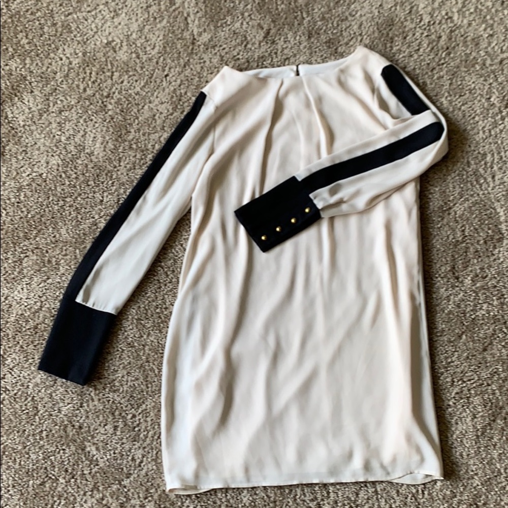 Lulus longsleeve shift dress